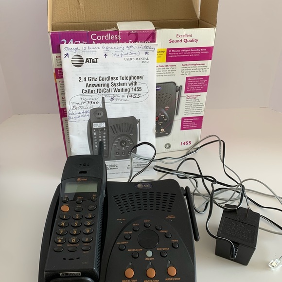 Vintage AT&T Cordless Phone With Answering Machine - Picture 3 of 5